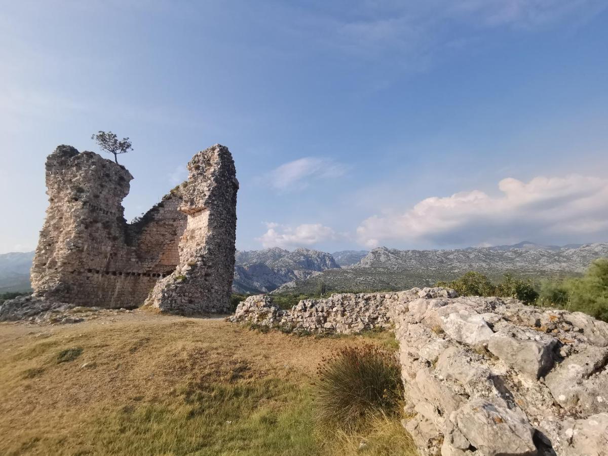 Old Town Paklenica Apartment Starigrad Paklenica Luaran gambar